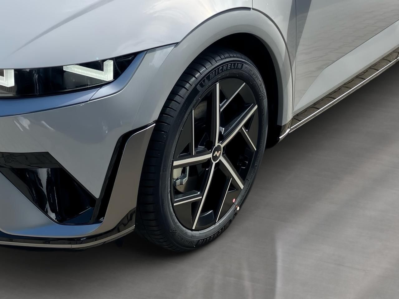 Fahrzeugabbildung Hyundai IONIQ 5 N-LINE LED*SHZ*LHZ*NAVI*KAMERA*DAB+*BT*