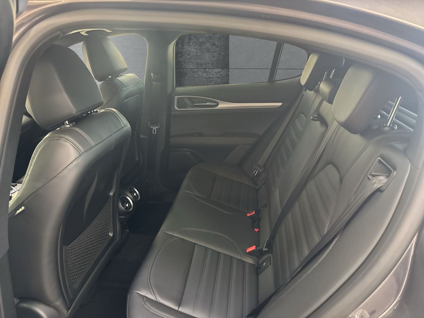 Alfa Romeo Stelvio - Bild 9