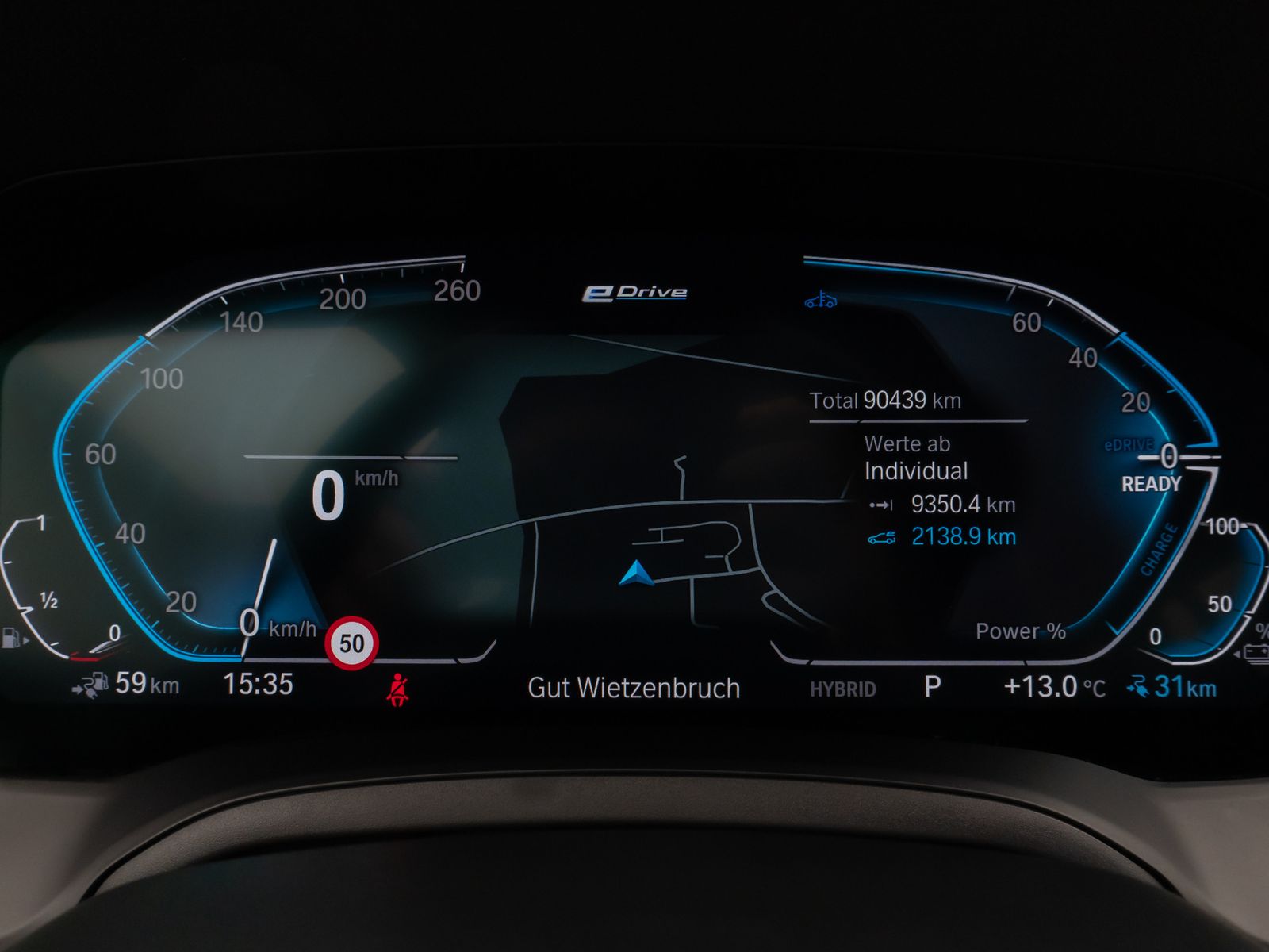 Fahrzeugabbildung BMW 330e xD Luxury Line 360°Laser HUD Komfort Sport