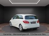 Mercedes-Benz B 220 4Matic*GARANTIE*SERVICE/TÜV NEU*S-HEFT* - : Weiß, Van