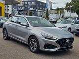 Hyundai i30 1.5 T-GDI Hybrid Fastback Smart - Hyundai i30 Neuwagen in Stuttgart
