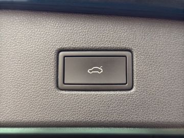 Volkswagen Tiguan Elegance 2.0 TDI DSG*LED*NAVI*APPLE*ACC