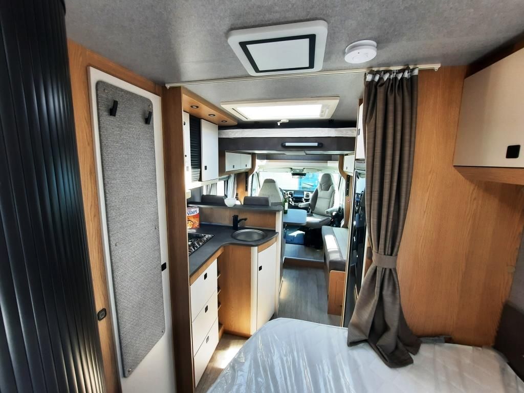 Fahrzeug Übersicht 5 Fahrzeugabbildung Hobby ONTOUR T 700 FH Verfüg./Sparen Sie 22.709,- €