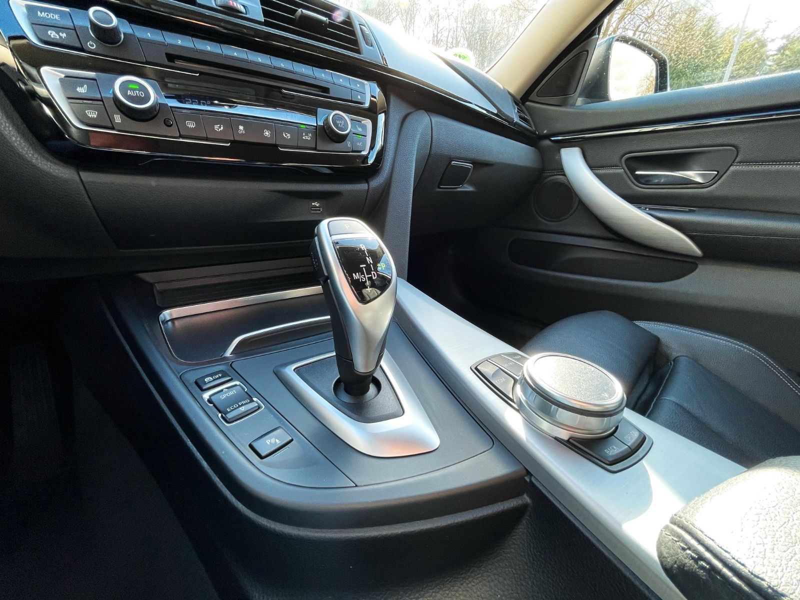 Fahrzeugabbildung BMW Gran Coupe 430 d Sport SAG LEDER NAVI LED AHK