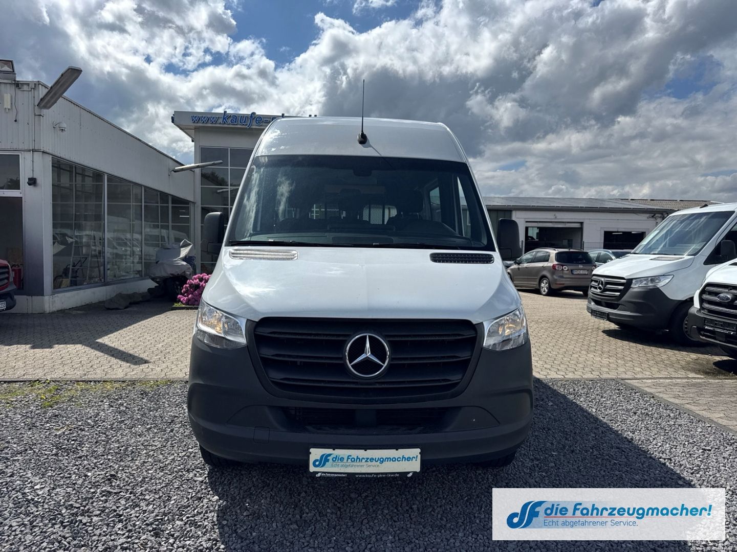 Fahrzeugabbildung Mercedes-Benz Sprinter III Tourer 311 CDI L2 VI Totwinkelassis