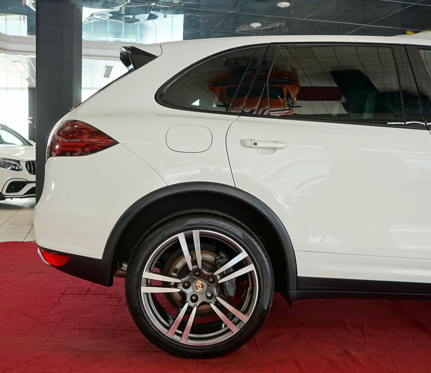 Porsche Cayenne Diesel ACC AHK PDLS Standheizung 14-Wege