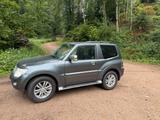 Mitsubishi Pajero 3,2 DID Automatik - Export - gebrauchte Mitsubishi Pajero aus dem Jahr 2012