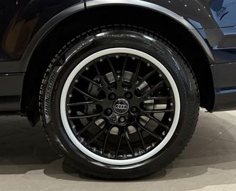Audi Q7 - 7