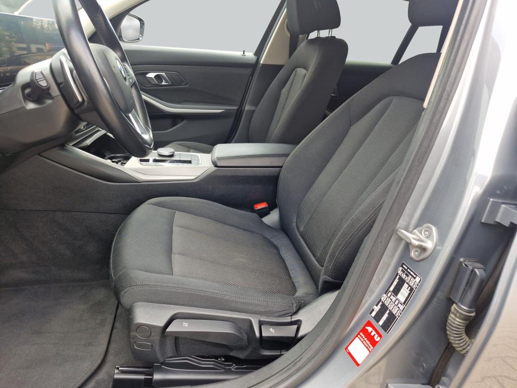 BMW 318 i Touring Aut. *NAVI*SHZ*, миниатюра 10