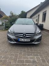 Mercedes-Benz E 220 BlueTEC AVANTGARDE Autom. 1.Hand - Mercedes-Benz E 220 mit Diesel-Antrieb: Taxi, Limousine