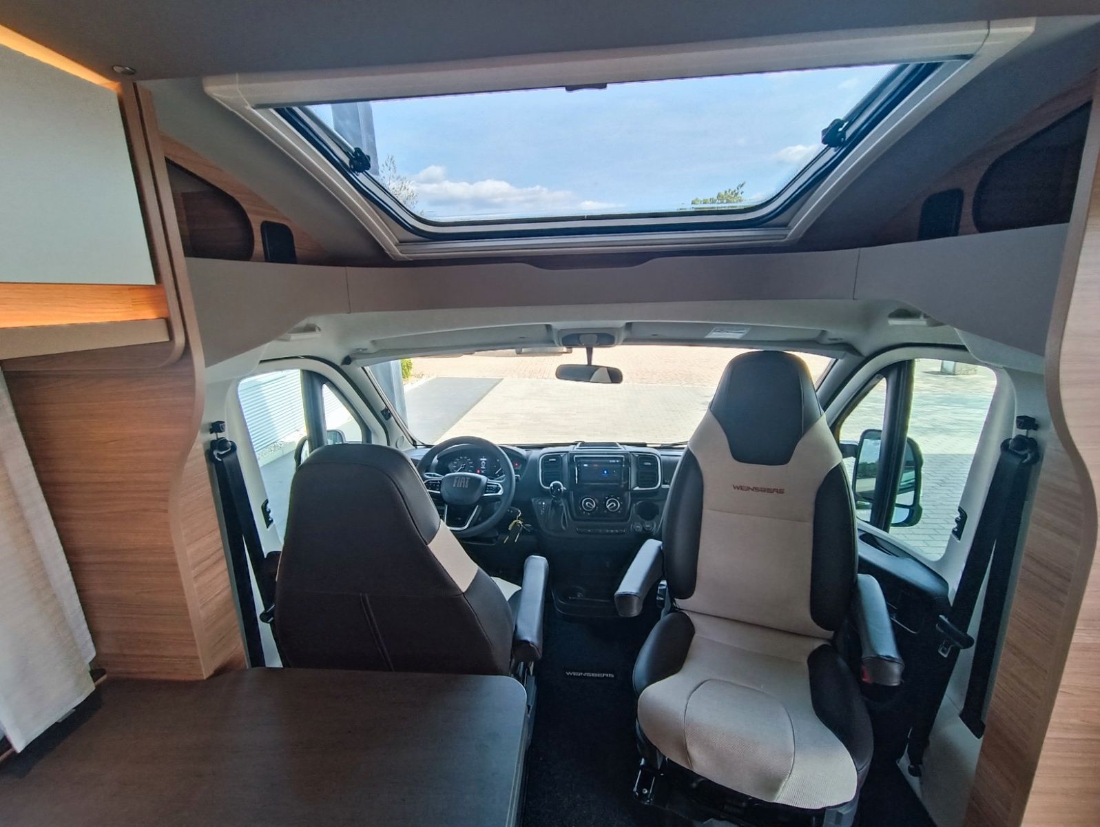 Fahrzeugabbildung Weinsberg CaraCompact 600 MEG PEPPER *Automatik*LED*Standk