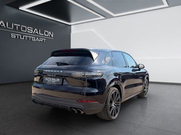 Porsche Cayenne - 8