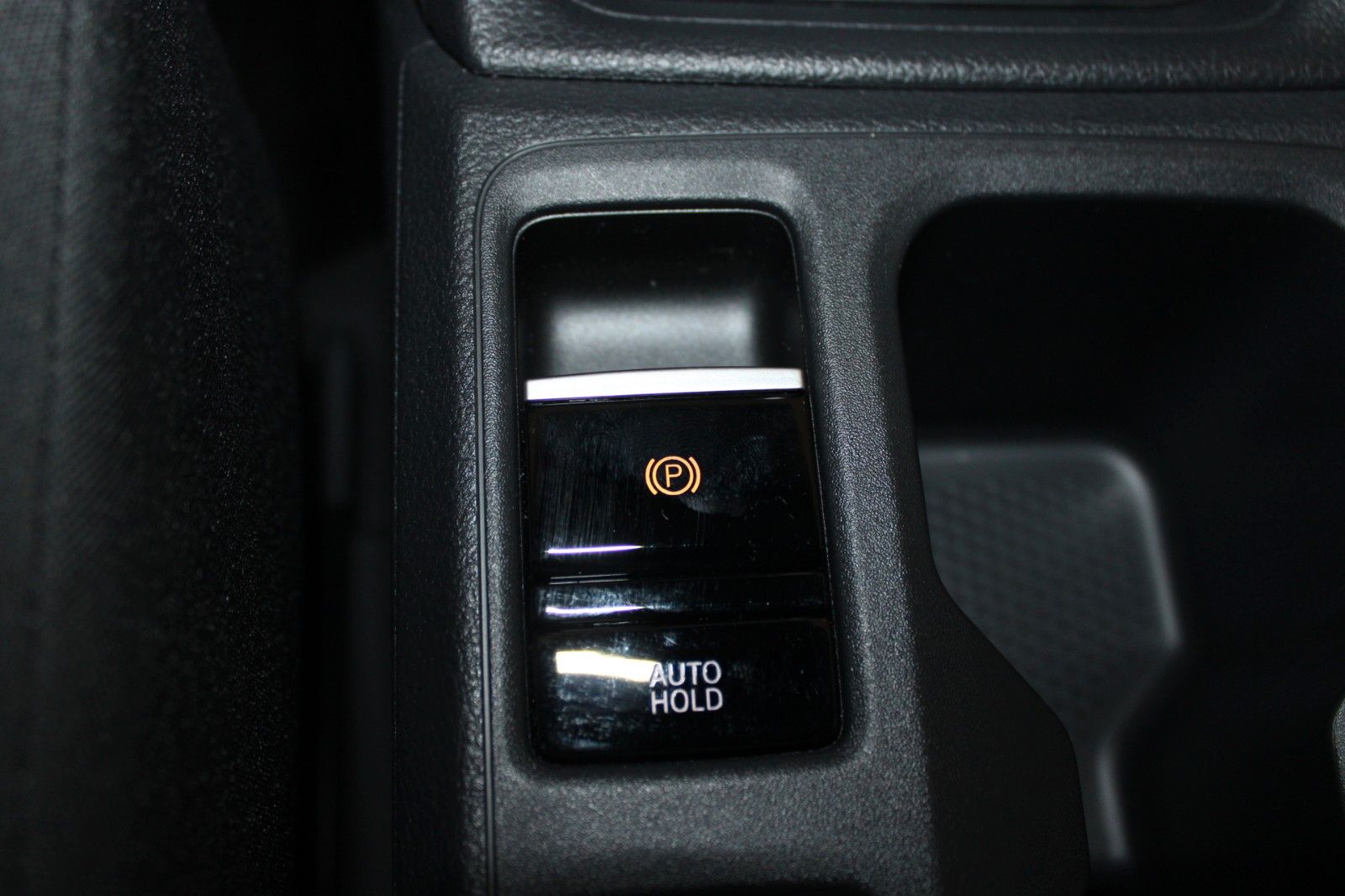 Fahrzeugabbildung Ford Transit Connect TREND L1 AHK NAVI IACC uvm.