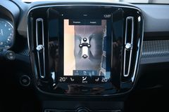 Fahrzeugabbildung Volvo XC40 T5 AWD Autom. R-Design INTRO*360°*PANO*ACC*