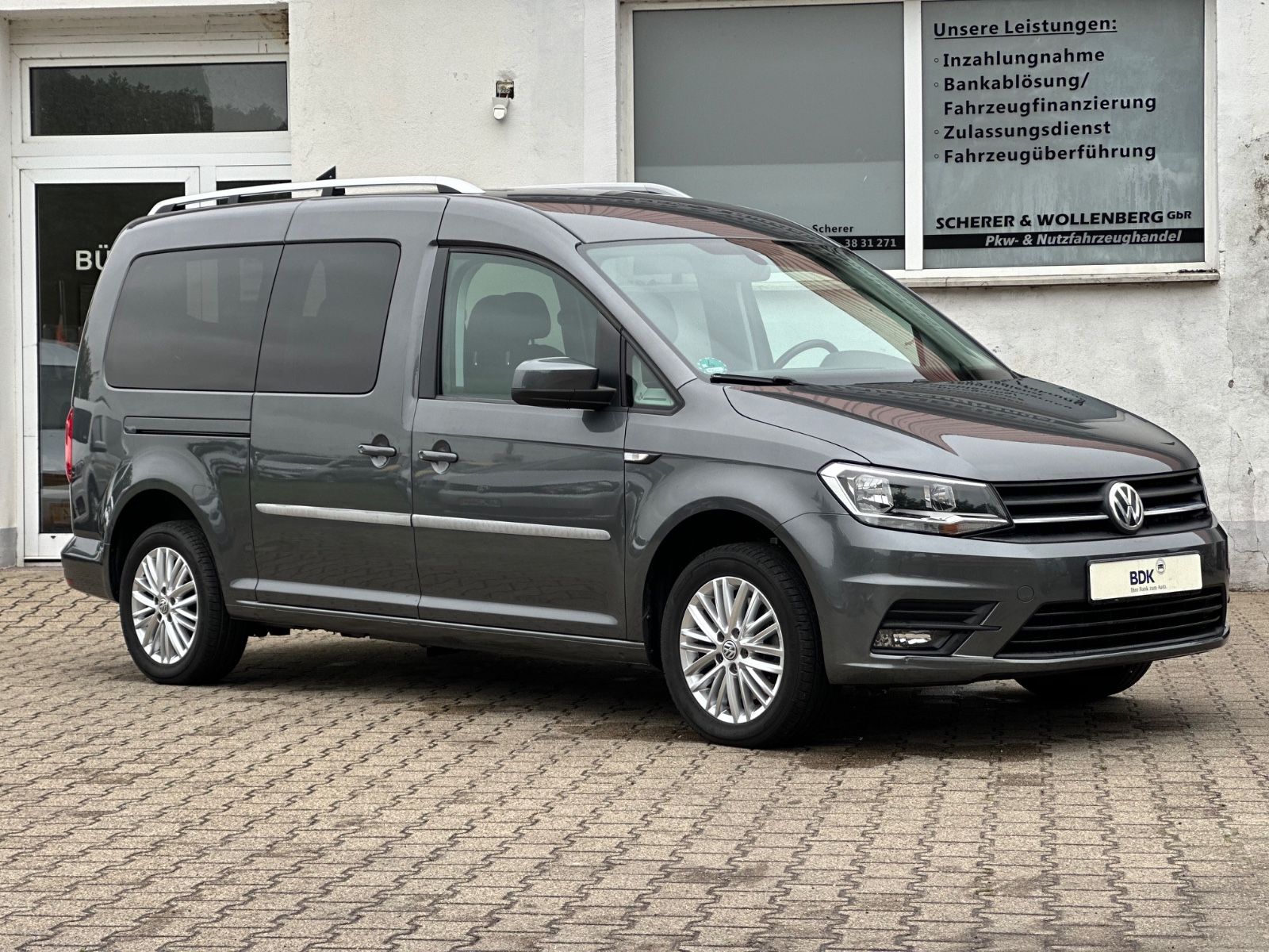VW Caddy 7Sitze Maxi Trendline TSI TÜV+Serv. NEU