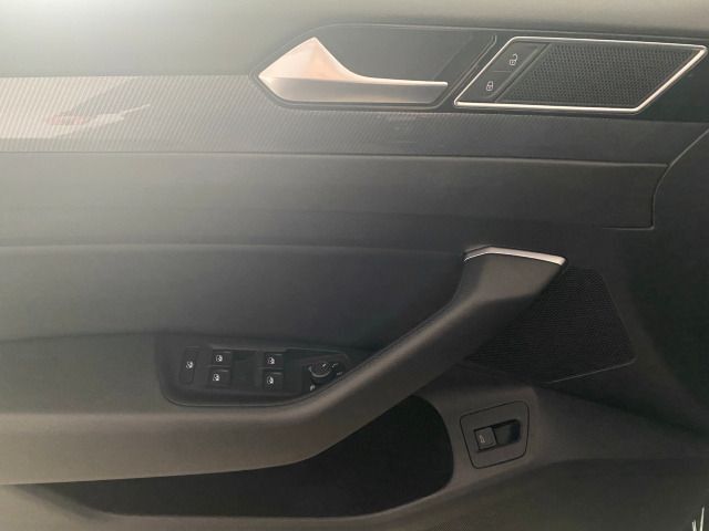 Arteon R-Line 2.0 TSI DSG AHK+NAVI+KAMERA