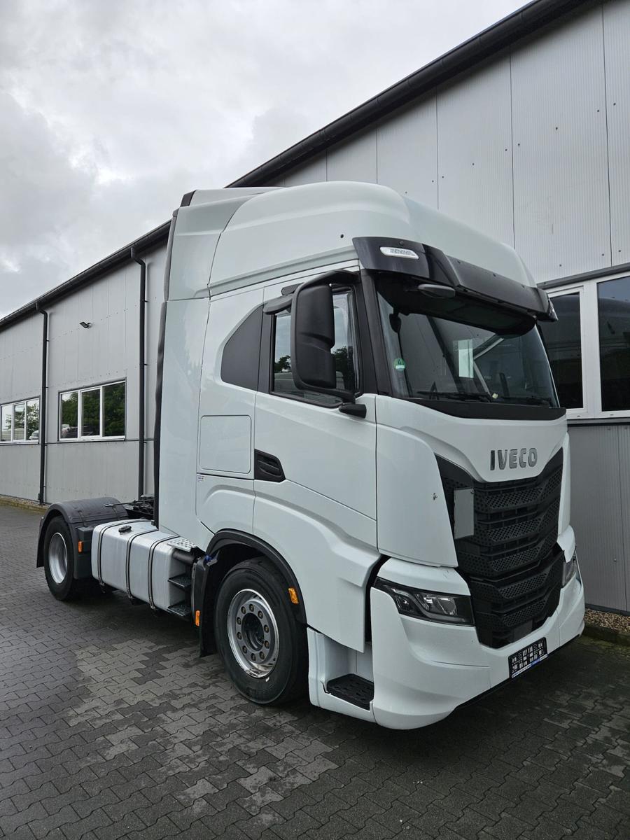 Iveco S-WAY 460KM