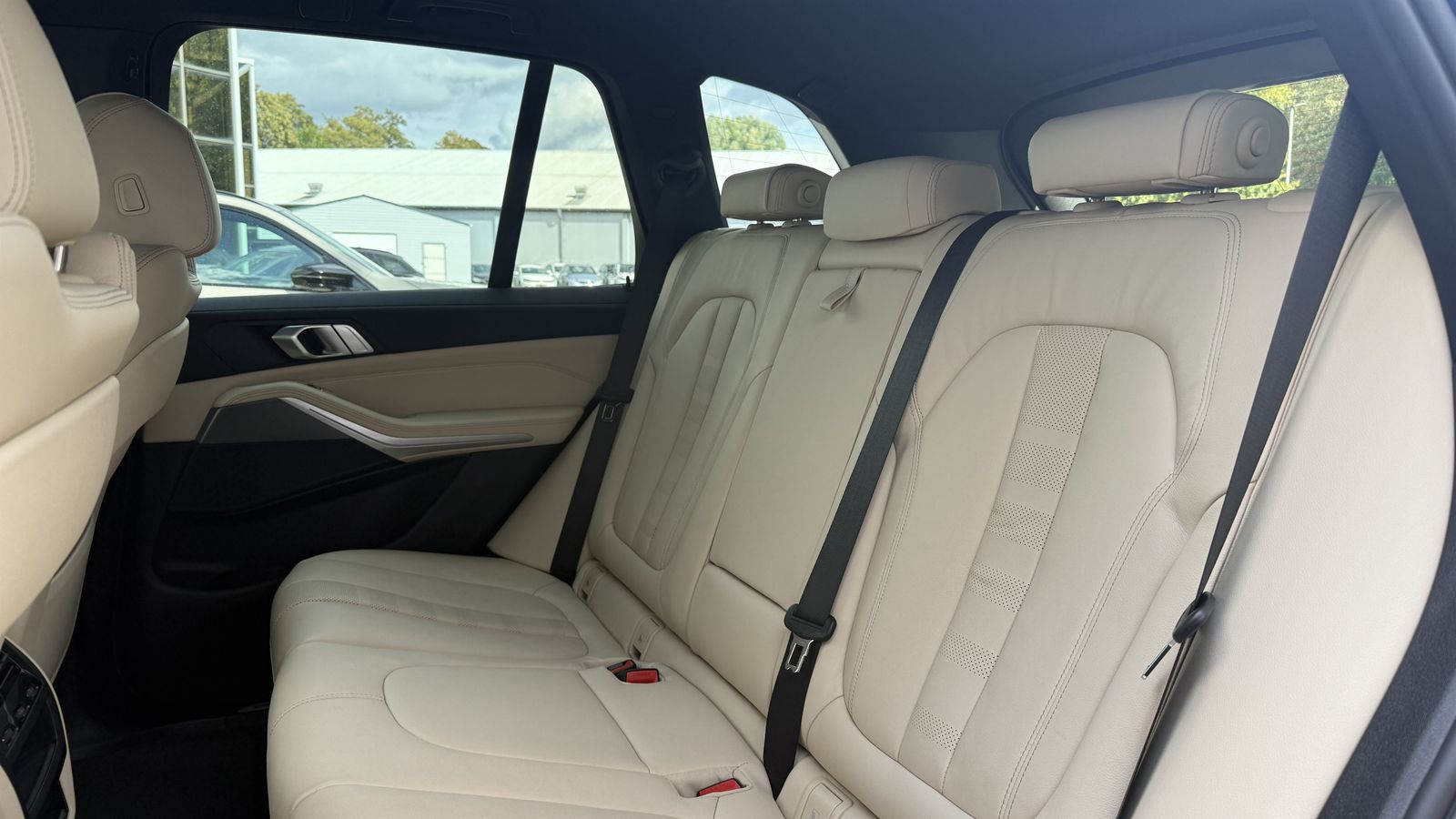 BMW X5 xDrive30d M Sport Laser LC Prof AHK HUD Ka foto 10