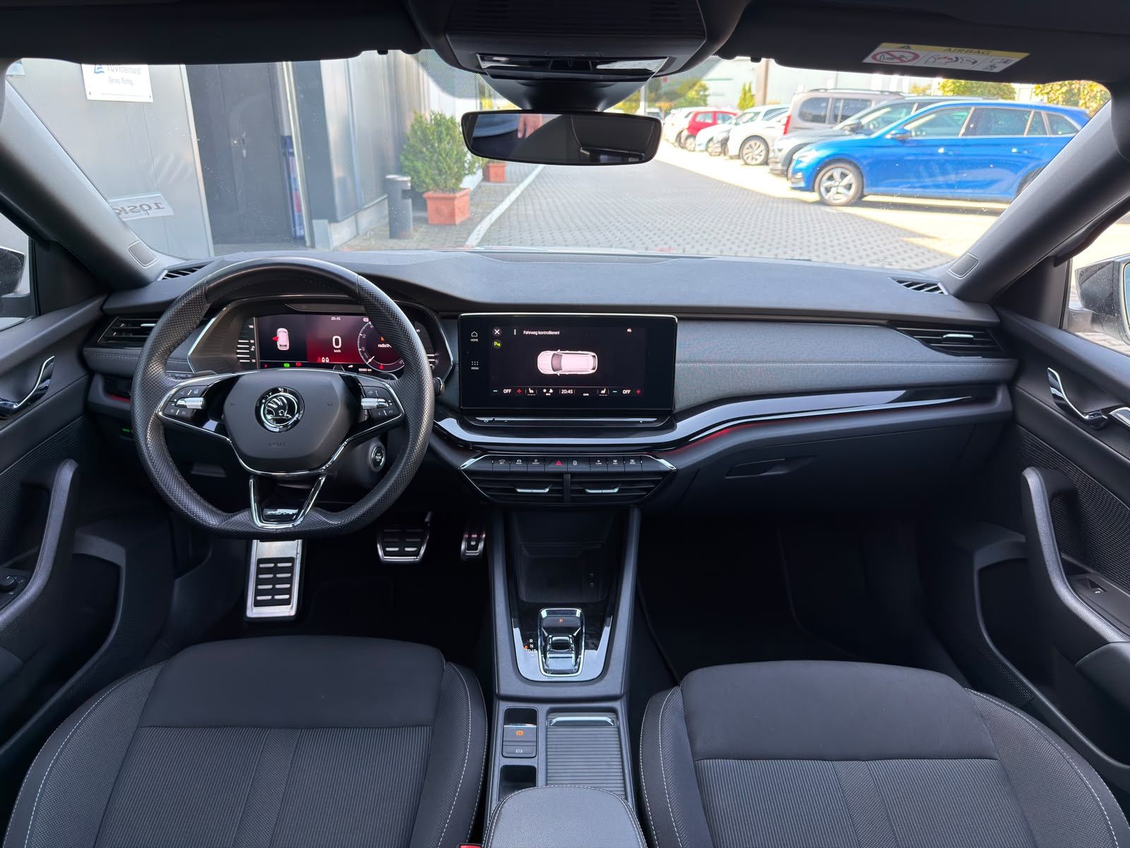 Fahrzeugabbildung SKODA Octavia Combi Sportline*PANO