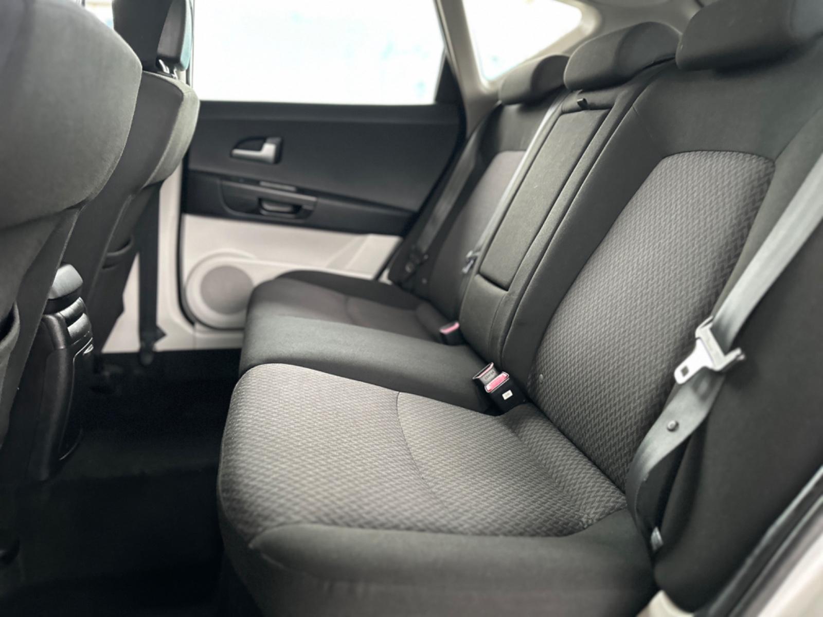 Kia cee'd 2009 — photo 12