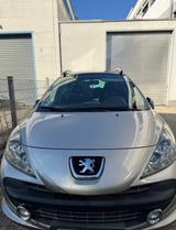 Peugeot 207 - großes Panoramadach
