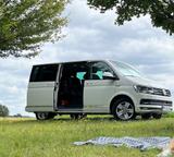 Volkswagen T6 Multivan SIX 1.Hand DSG 4Motion AHK, StandHZ - VW T6 Multivan Gebrauchtwagen in München