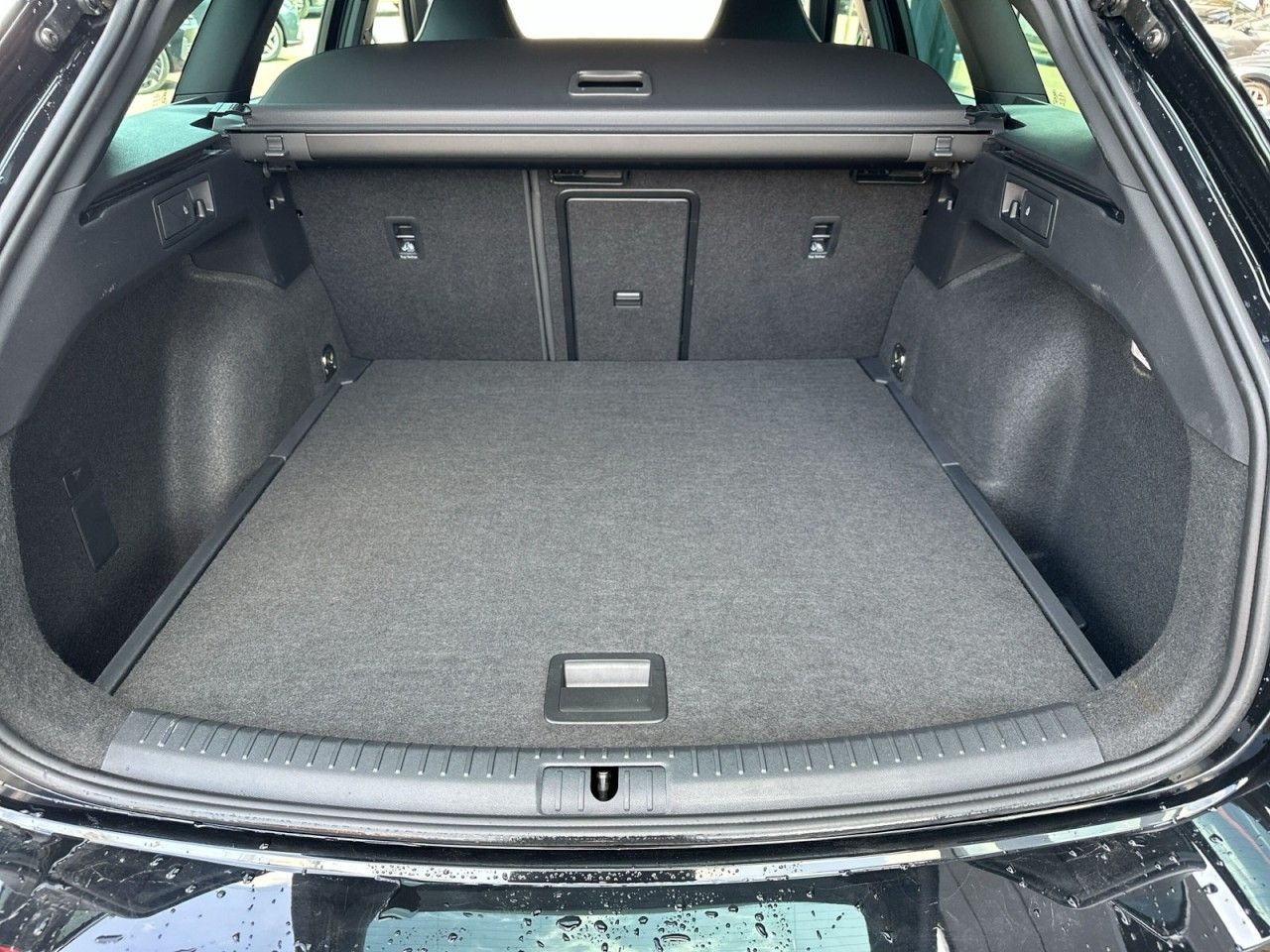 Fahrzeugabbildung CUPRA Leon Sportstourer 1.5 eTSI 150PS