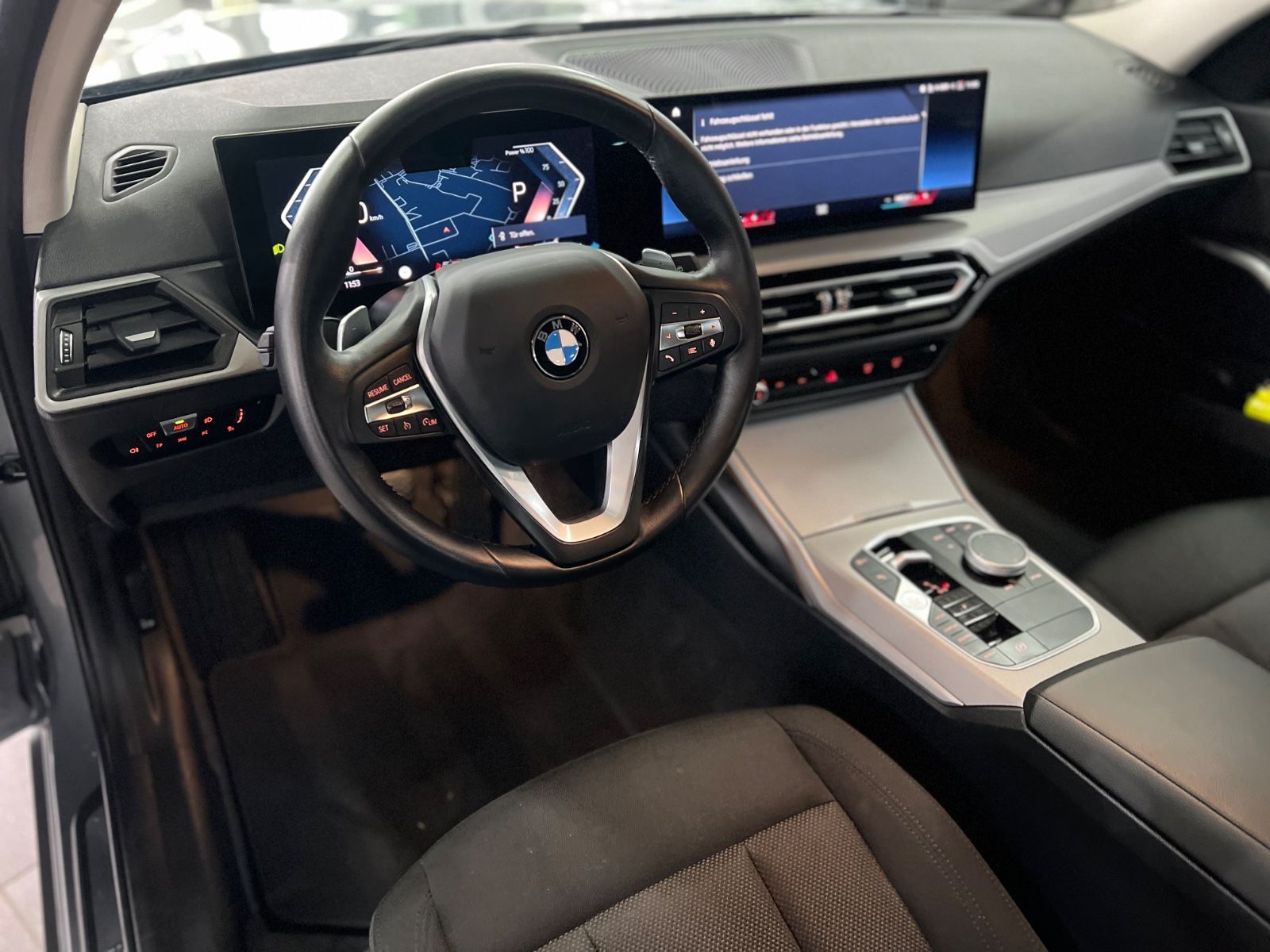 BMW 318 d Touring Curved+Driving Assistant+1 Hand foto 19