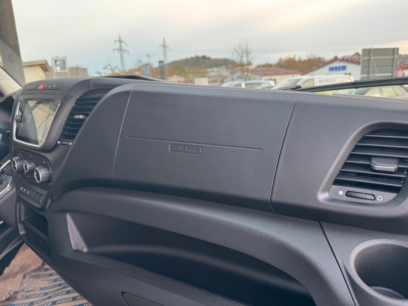 Fahrzeugabbildung Iveco Daily 35S14 HA8 *R4.100mm*Automatik*Kamera*