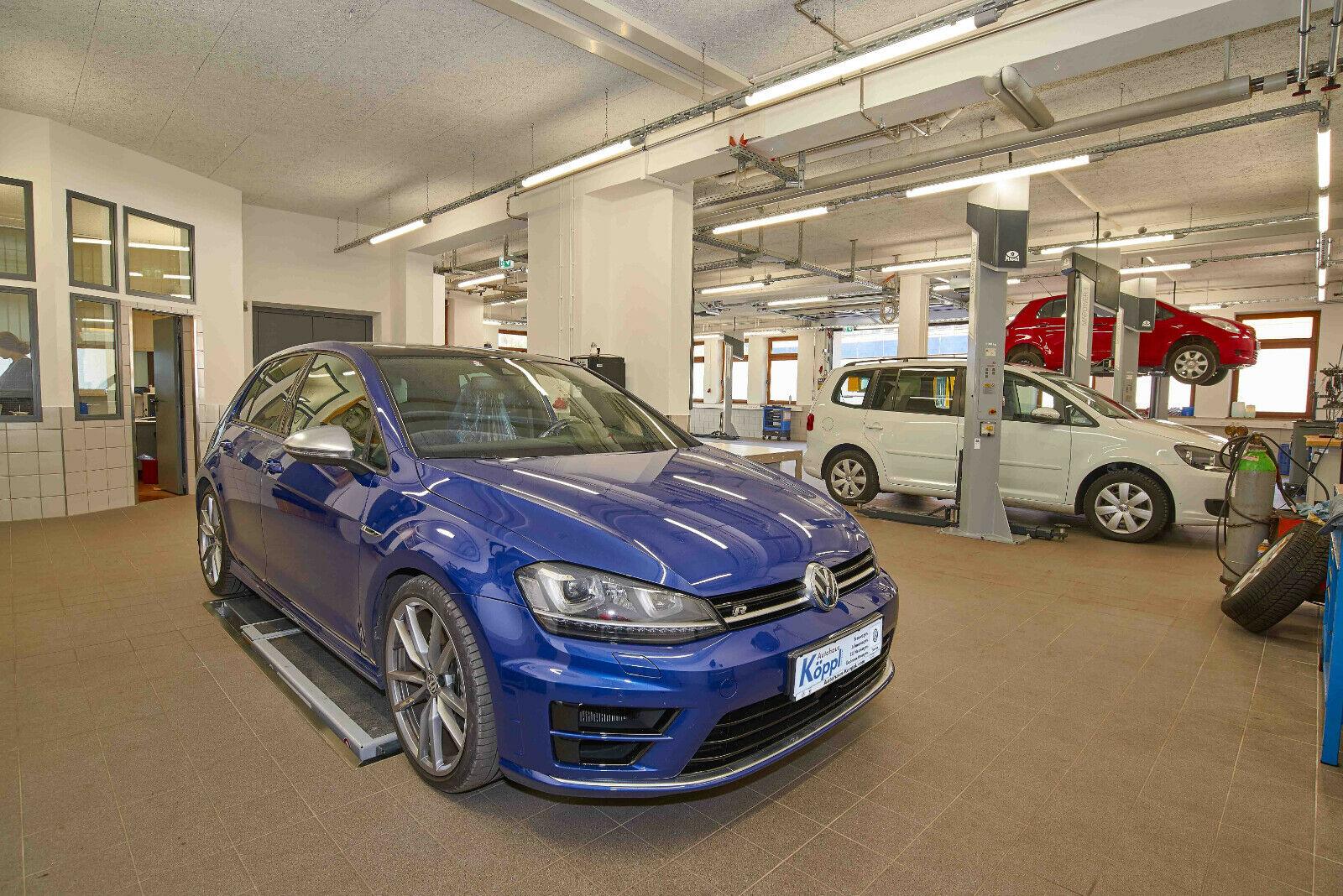 showroom-image-bottom