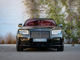 Rolls-Royce Black Badge Ghost - Rolls-Royce Ghost: Black Badge