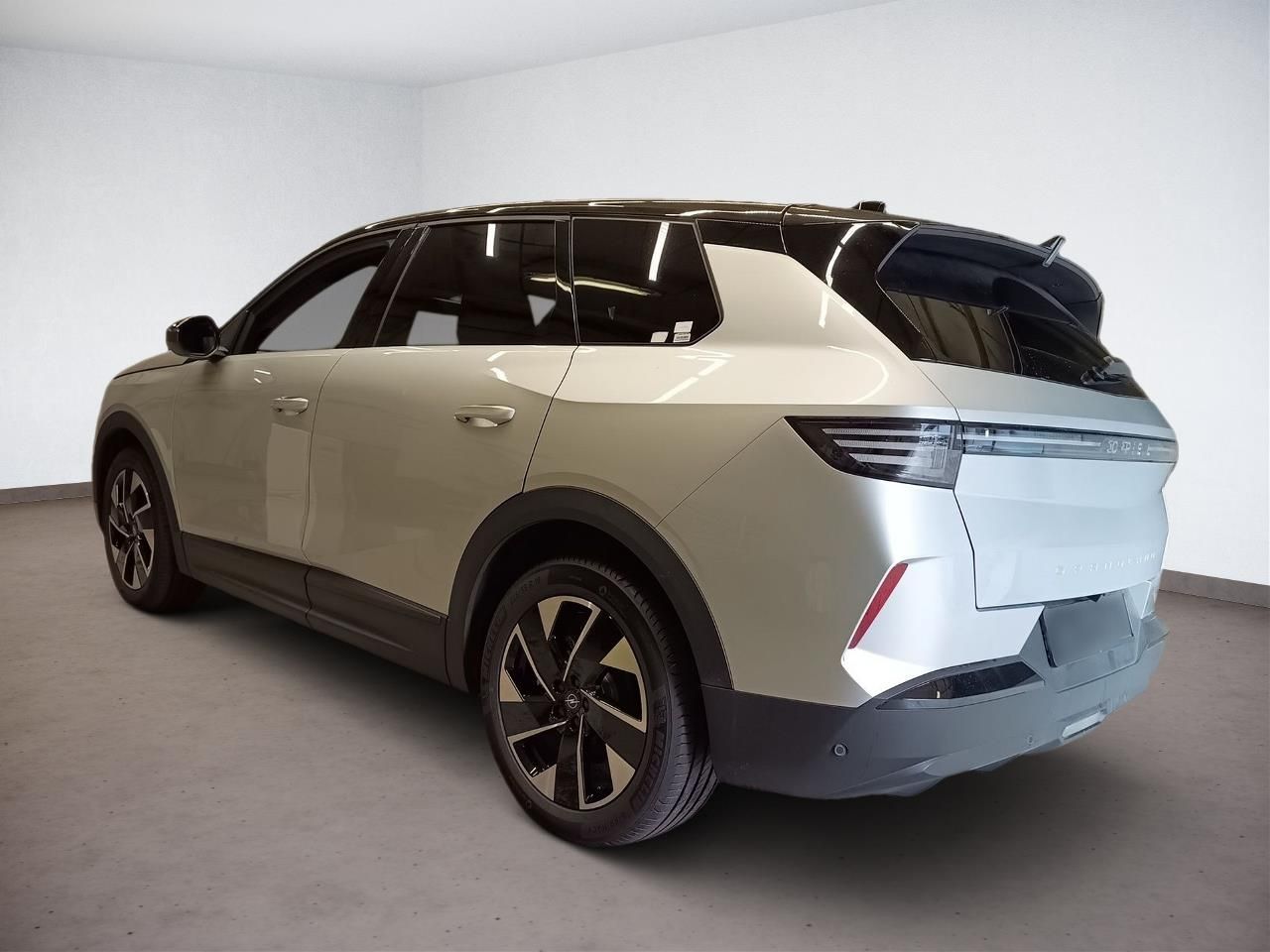 Fahrzeugabbildung Opel Grandland GS MildHybrid 107KW