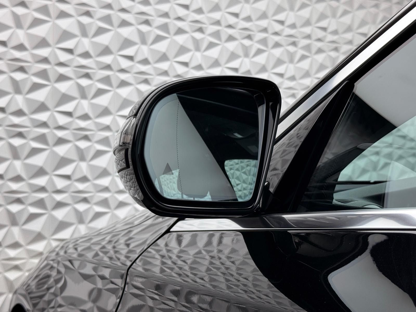 Fahrzeugabbildung Mercedes-Benz d T AVANTGARDE/TWA/RCAM/PDC/LED/CARPLAY/AMBIENTE