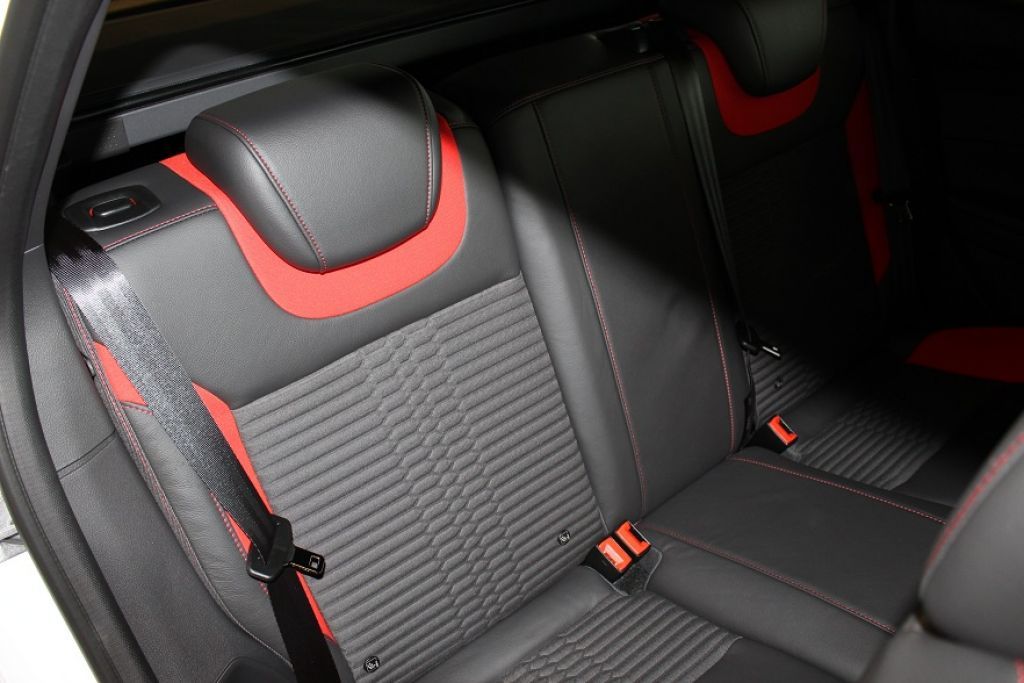 Fahrzeugabbildung Ford Focus Turnier ST / Leder-Sport-Paket