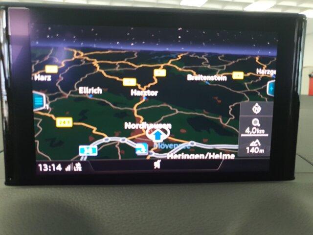 Audi Q2 1.4 Sport +S-Line+Kamera+Navi+LED+SHZ+