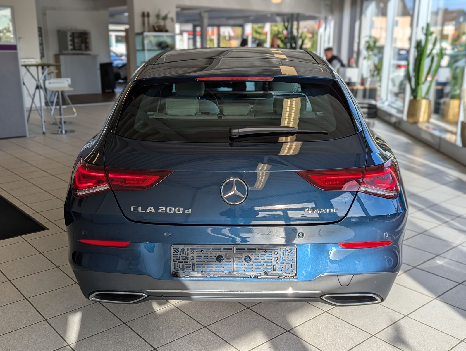 Fahrzeugabbildung Mercedes-Benz CLA 200 Shooting Brake d 4M Cam Memory ACC Pano