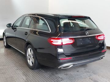 Mercedes E 200 - 3