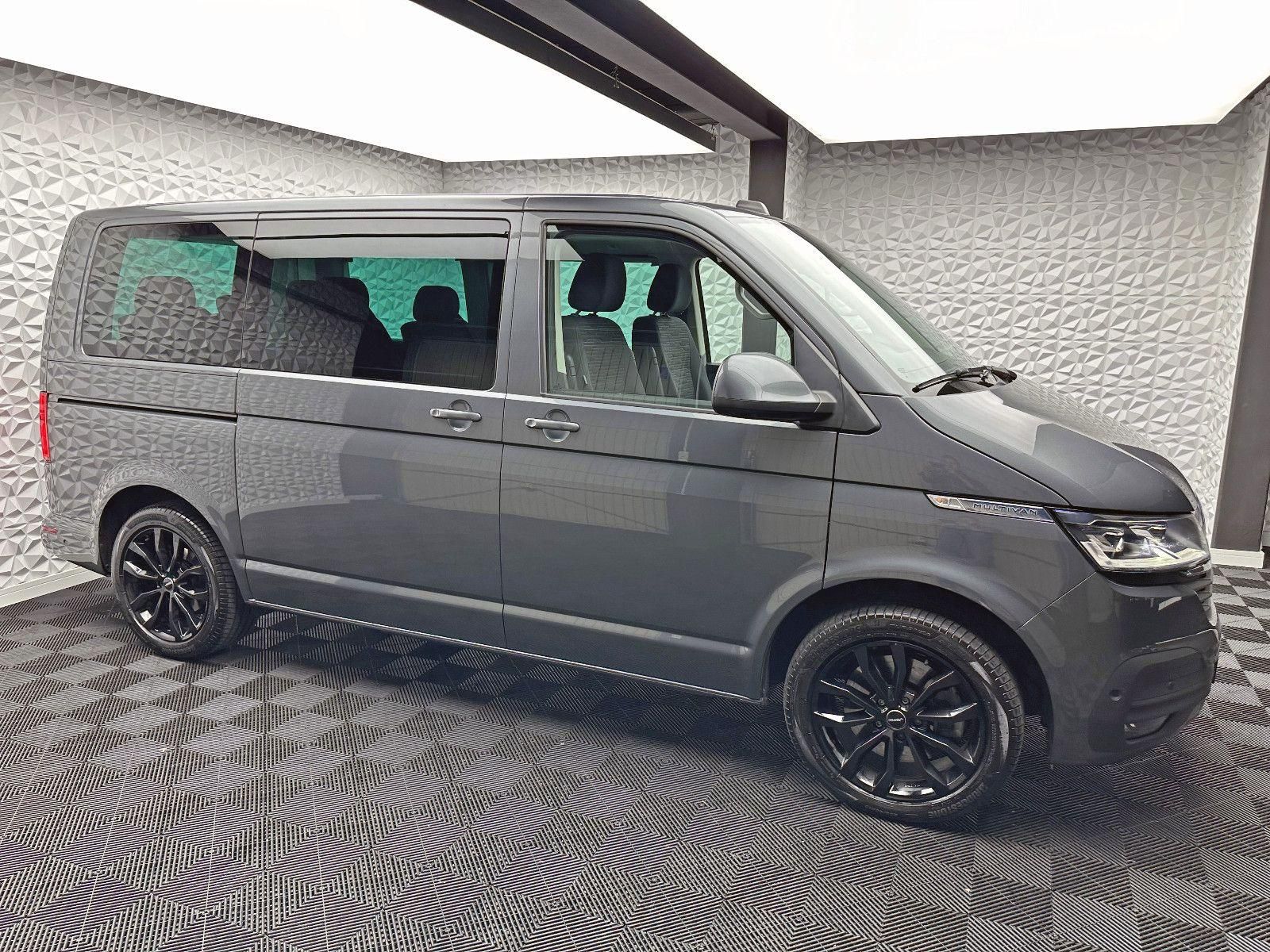 Fahrzeugabbildung Volkswagen T6.1 MULTIVAN/4MOTION/STANDHZ/2xSCHIEBETÜR/AHK