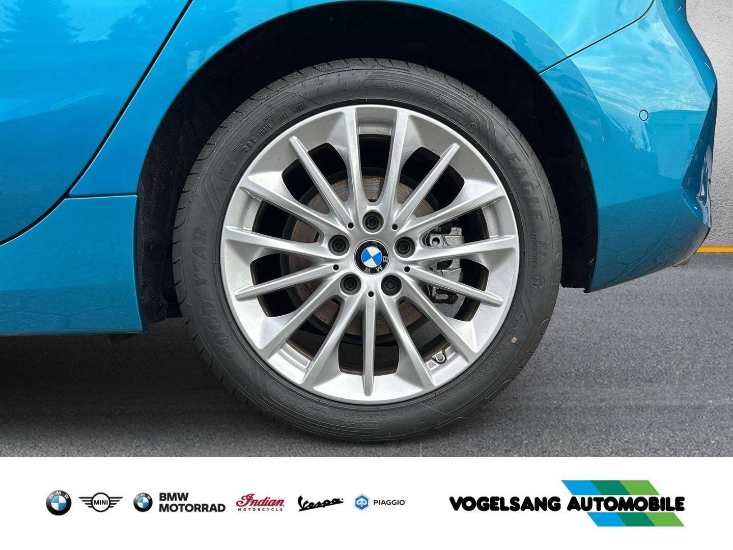 Fahrzeugabbildung BMW 116 i Automatik WLAN Schiebedach LED Navi groß e