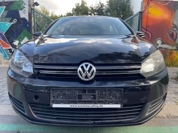 Volkswagen Golf - 2