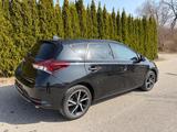 Toyota Auris Edition-S+ - schwarze Toyota Auris
