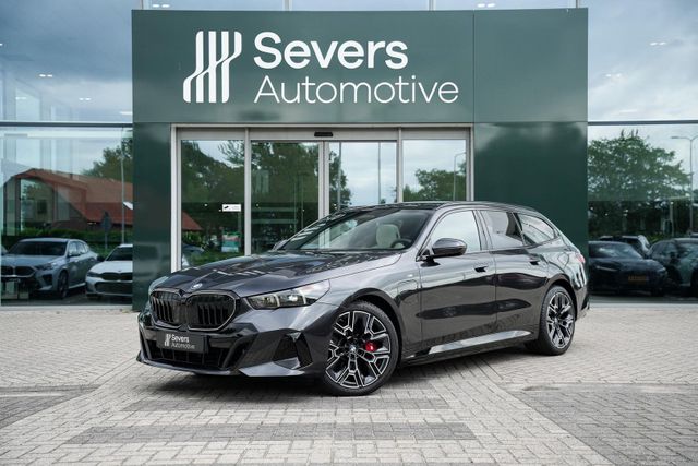 BMW 550 5 Serie Touring 550e xDrive | M Sportpaket P