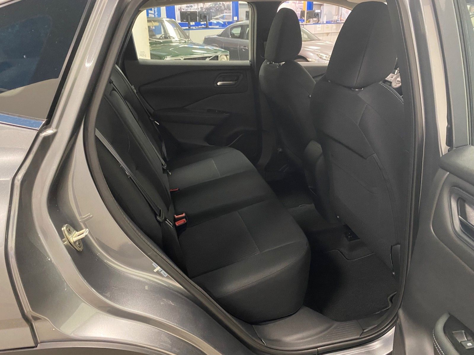 Fahrzeugabbildung Nissan Qashqai 1.3 DIG-T MHEV 140PS Acenta+KAMERA++PDC+