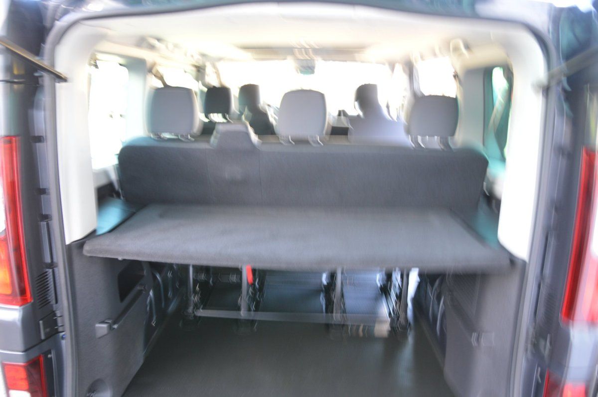Fahrzeugabbildung Renault Trafic Combi   L1H1 3,0t (8/9 Sitze) Evolution