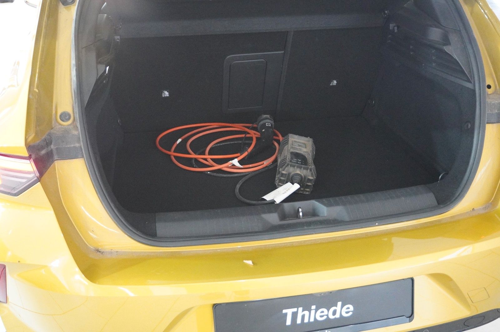 Fahrzeugabbildung Opel Astra L Lim. 1.6 HYBRID GS SPORT NAVI/360°/SPORT