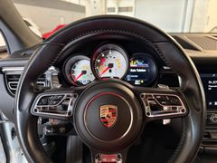 PORSCHE Macan S, 1. Hand, Standheizung, Sport Design,AHK