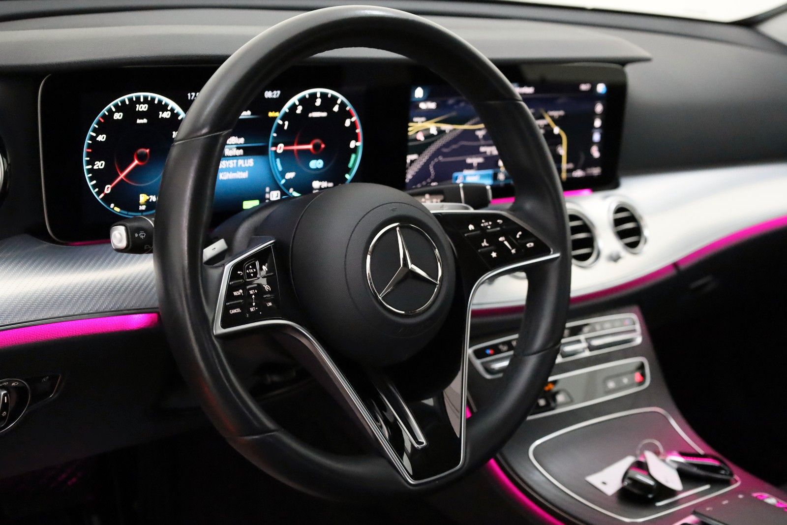 Fahrzeugabbildung Mercedes-Benz E 300 de Lim Leder,Navi,LED,Widescreen,Spur/Park