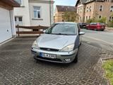 Ford Focus 1.6 Ghia Exclusiv - Ford Focus aus 2003: Ghia