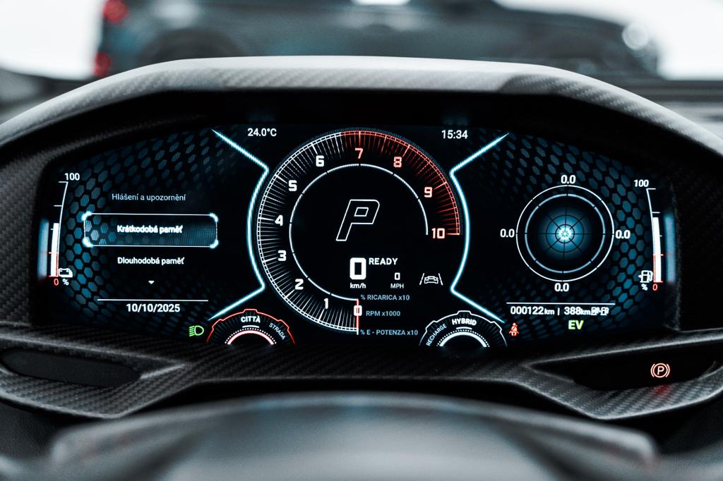 Lamborghini Revuelto