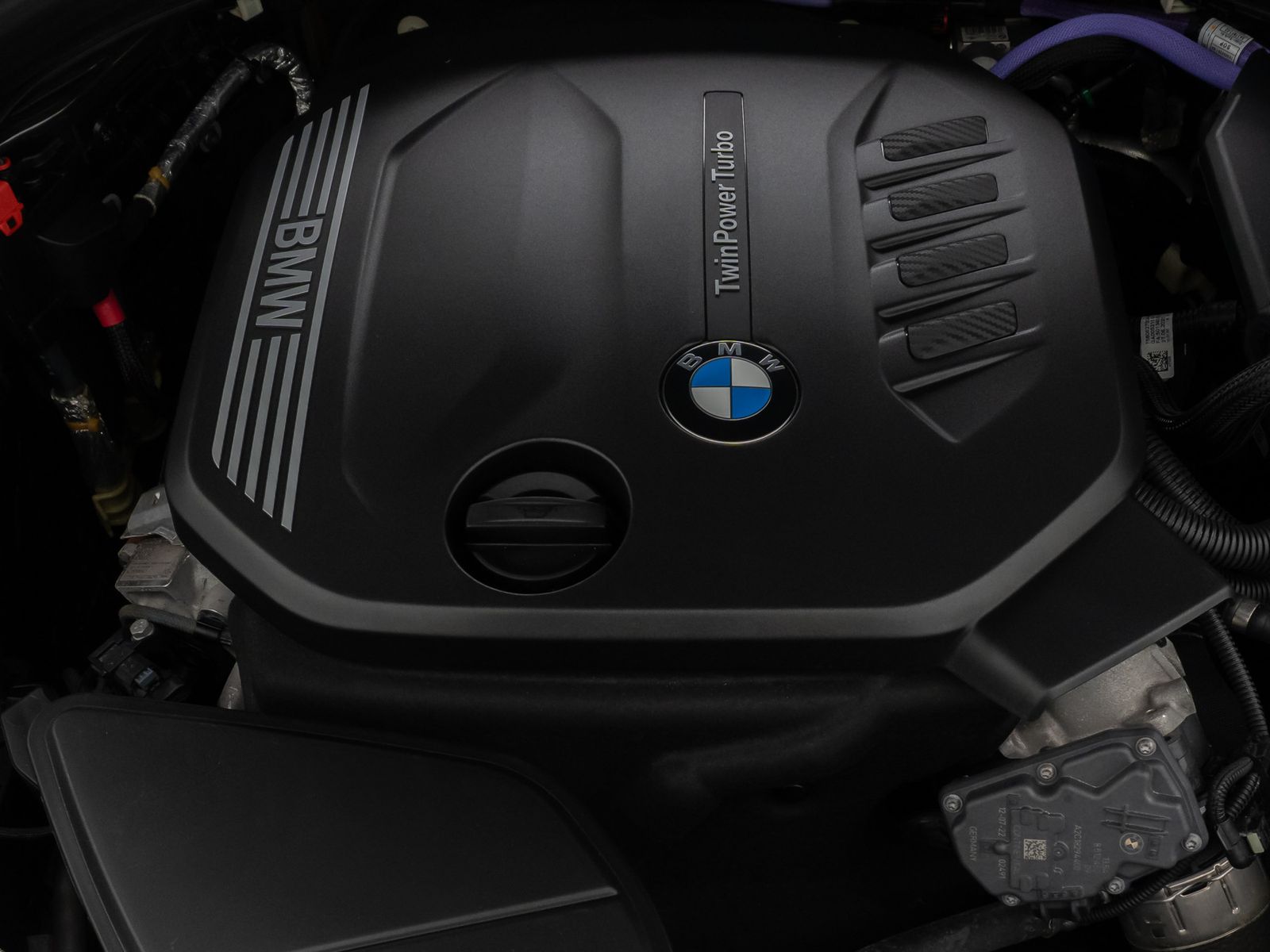 Fahrzeugabbildung BMW 520d xD Luxury Line DAB H/K Laser Kamera 19Zoll